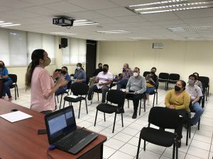 PLÁTICA DE ADIUAS A DOCENTES DE FIMAZ