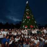 ESTUDIANTES ASISTEN A OBRA DE TEATRO Y ENCENDIDO DEL ÁRBOL DE NAVIDAD